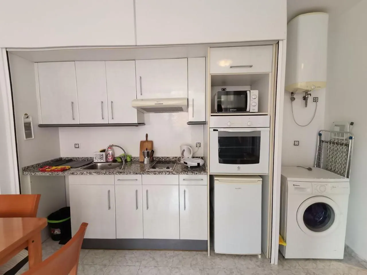 公寓 Apartamento+Parking +Piscina A 250Mts Playa Fenals 滨海略雷特